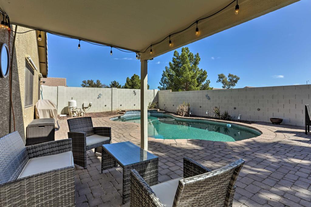 Serene Surprise Home With Backyard & Private Pool - thumb 0
