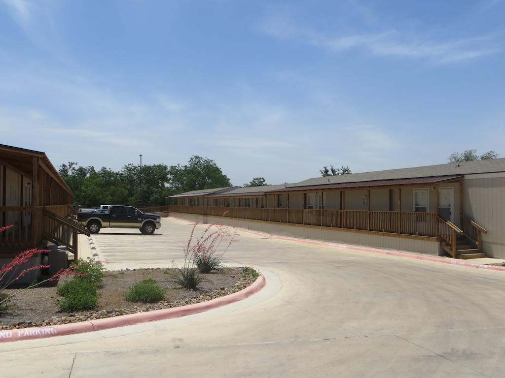 Shale Lodging Hobbs - thumb 0