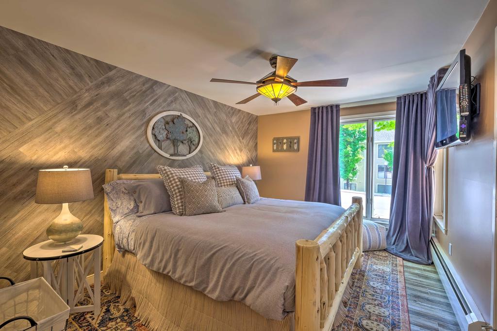 Ski-In And Ski-Out West Dover Condo With Deck! - thumb 2