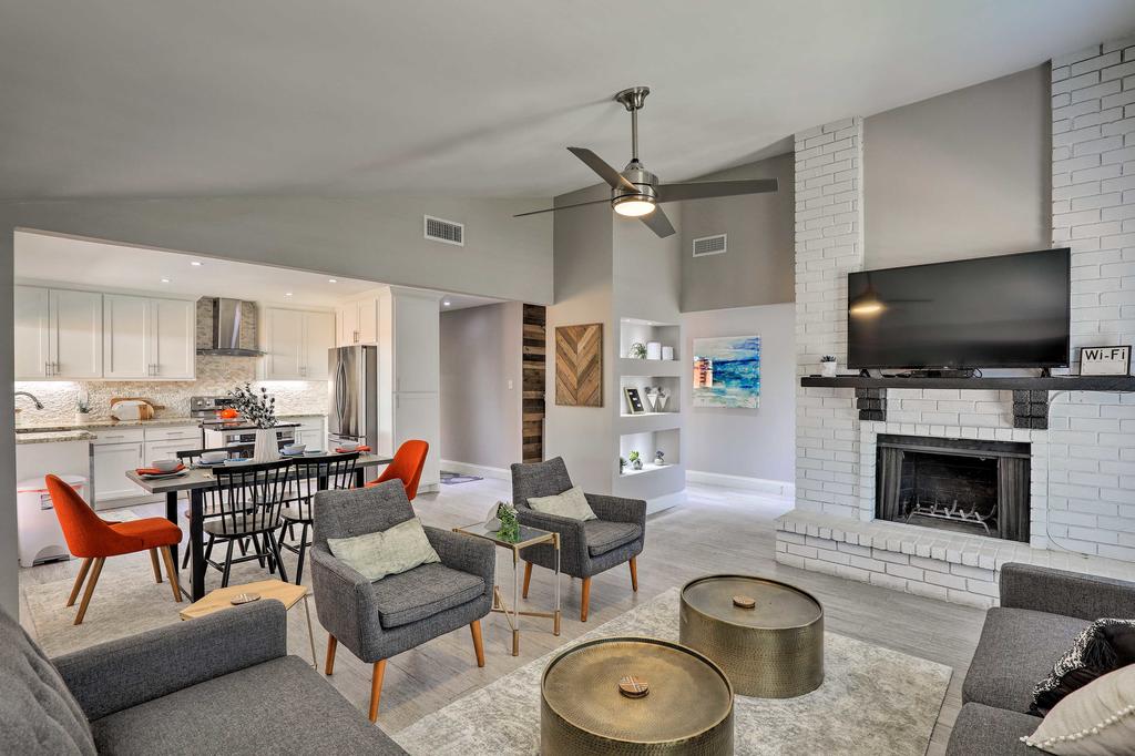 Sleek Grand Prairie Home - 10 Mi To Arlington - thumb 1