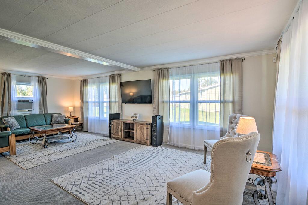 Smart Home Near Flowage Lake With Fire Pit - thumb 1