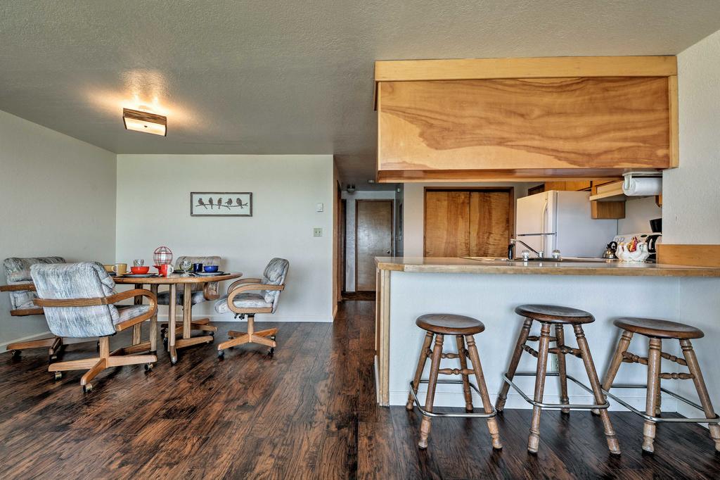 Smith River Vintage Cabin W/Oceanfront Deck+Views! - thumb 2