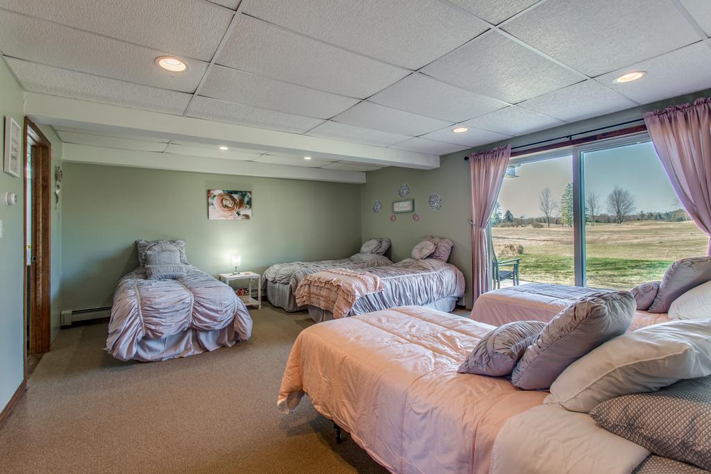 Solitude Inn On The Green - thumb 3