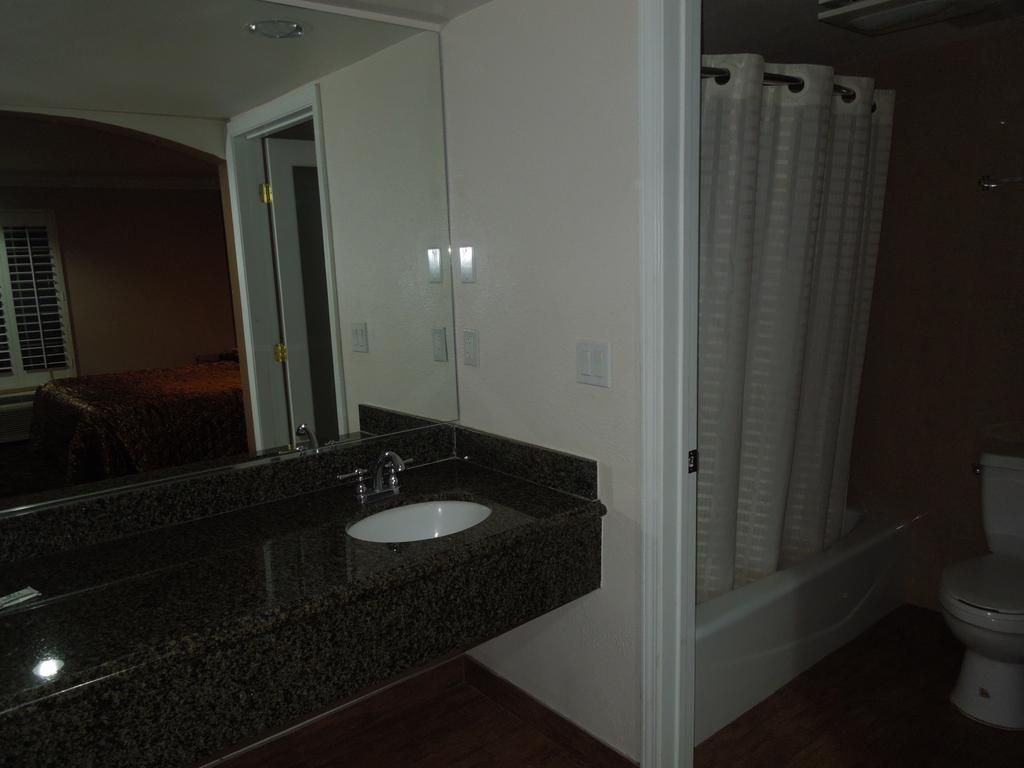 Southern Motel - thumb 1