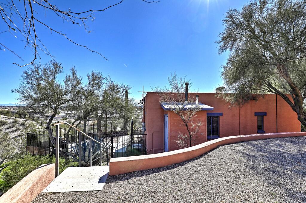 Southwestern Estate W/Views; Explore Tucson! - thumb 2