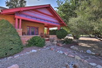 Southwestern Kanab Cottage with Patio and Views Tourism Bookings