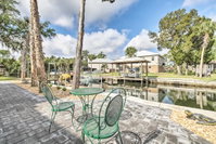 Spacious  Hip Crystal River Home with Dock  Kayaks Tourism Bookings