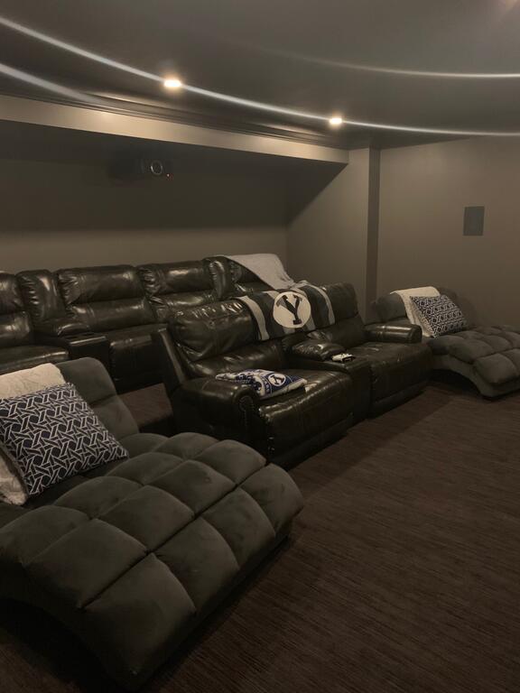 Spacious 5000 Square Foot Home 6 Beds 4 Bath - thumb 1