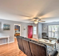 Spacious Family Home - Easy Walk to Lake Hartwell - USA Accommodation