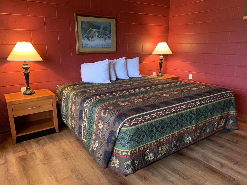 Sportsman's Lodge - thumb 1