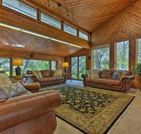 Spring Creek Retreat on 25 acres with Mountain Views - Tourism Bookings