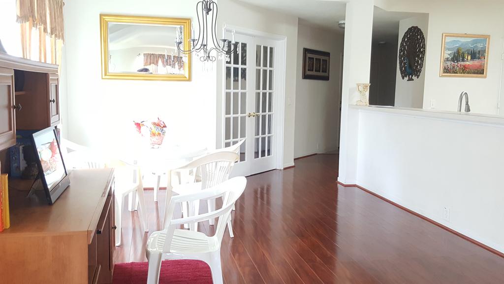 Spring TX Home Close To The Woodlands, Old Town, IAH And Exxon 1-8 People - thumb 0