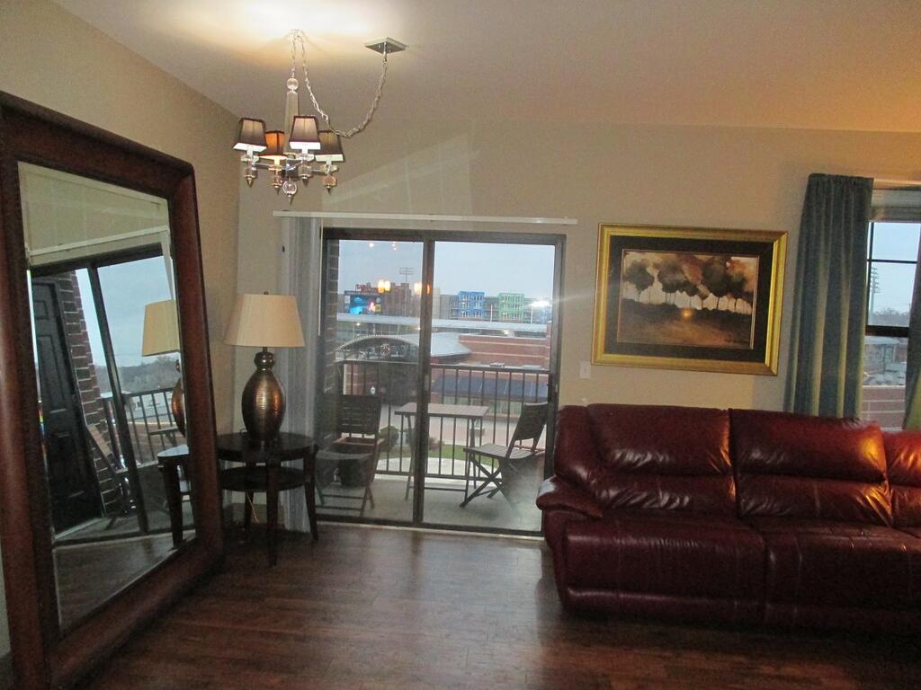 Stadium Condo With View - thumb 1