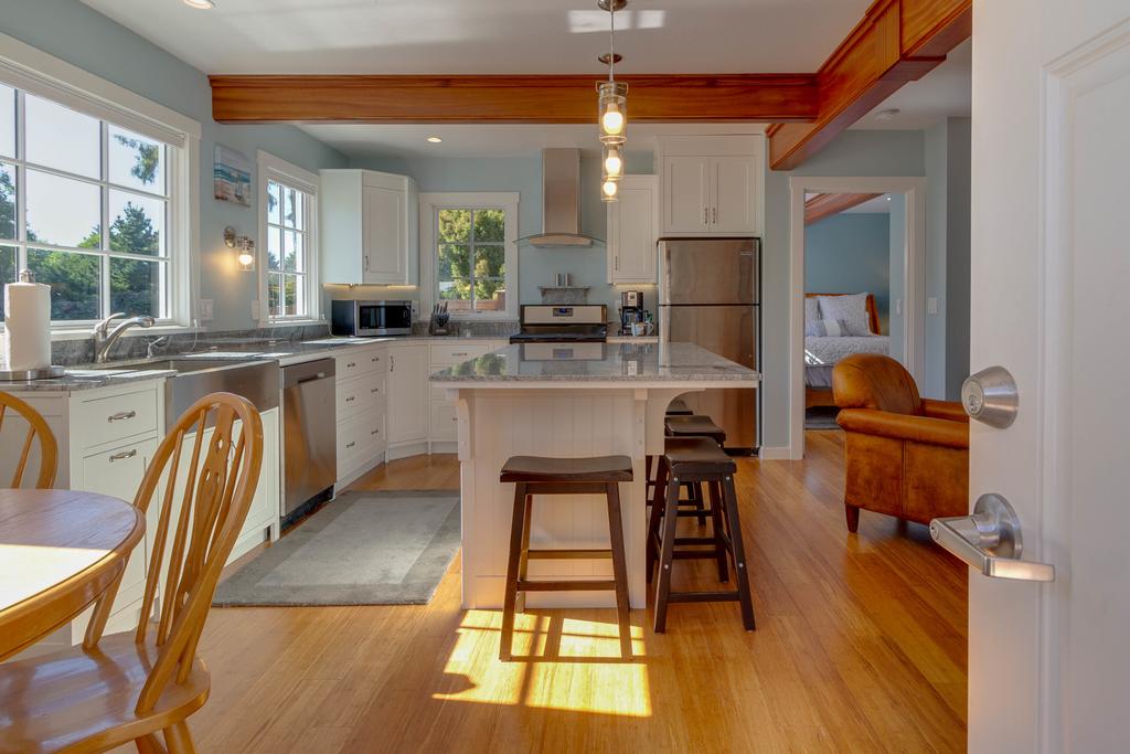 Stagecoach Cabin - thumb 1