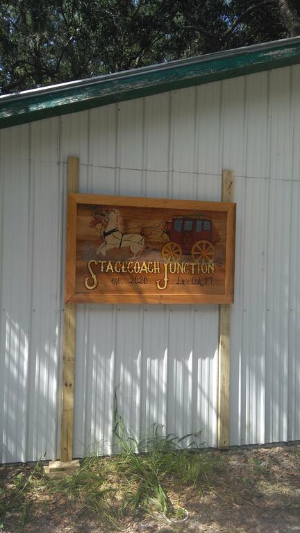 Stagecoach Junction Live Oak - thumb 0