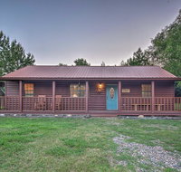 Starlight Cabin' in Broken Bow with Hot Tub - Tourism Bookings