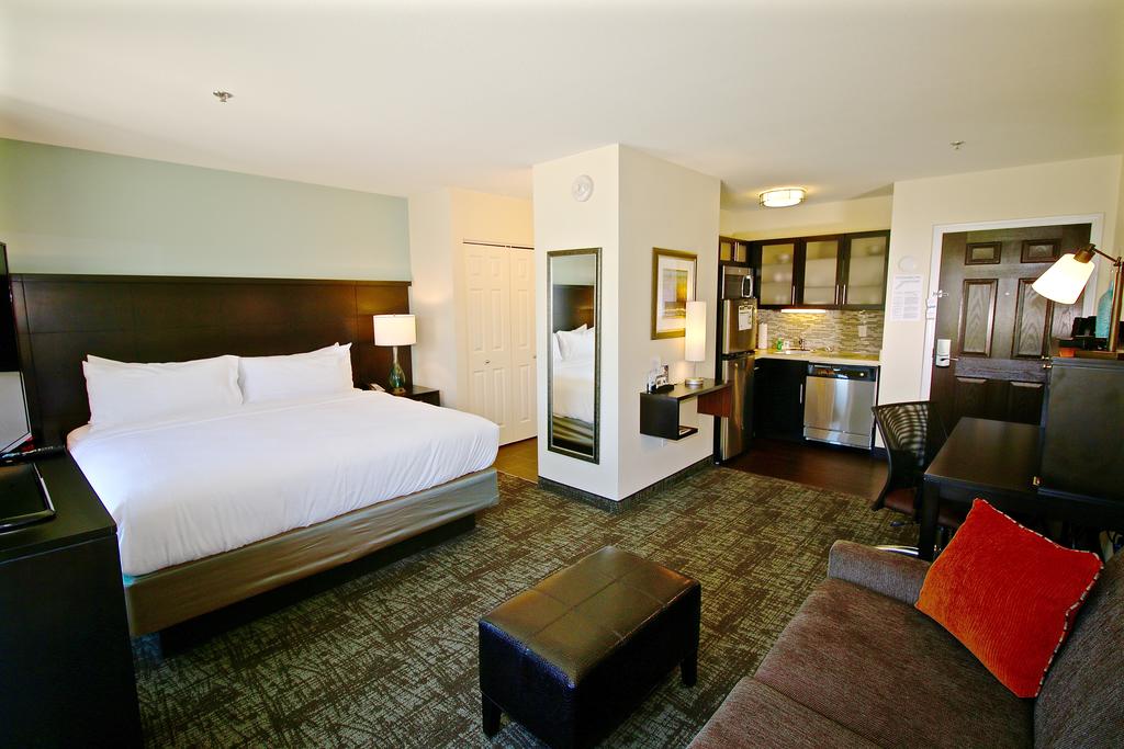 Staybridge Suites Cathedral City  Palm Springs - thumb 2