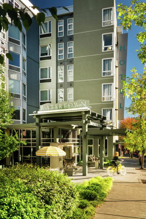 Staypineapple, Watertown, University District Seattle - thumb 3