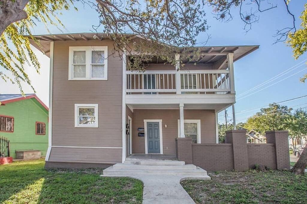 Steffie's Spot To The Pearl, Downtown & More! - thumb 0