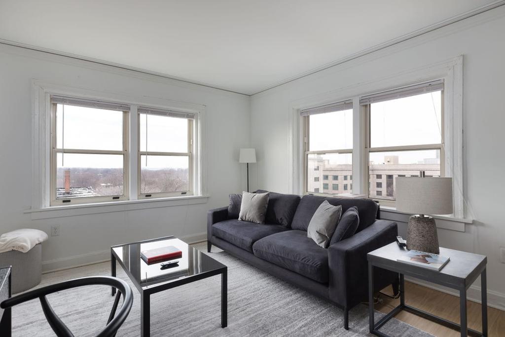 Steps To Shops, Eats, Easy Access + W&D, Zencity - thumb 2