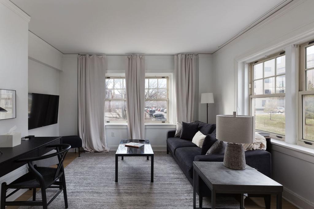 Steps To Shops, Eats, Easy Access + W&D, Zencity - thumb 3