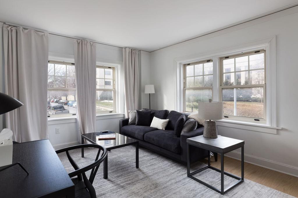 Steps To Shops, Eats, Easy Access + W&D, Zencity - thumb 0