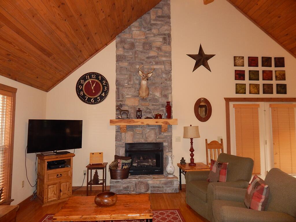 Stoney Creek Cabin - thumb 1