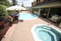 Strawberry Park Tourism Bookings