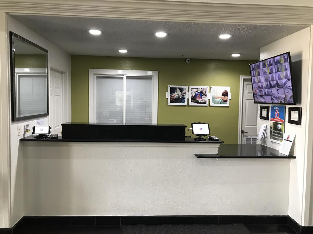 Studio 6-Dallas, TX - thumb 2