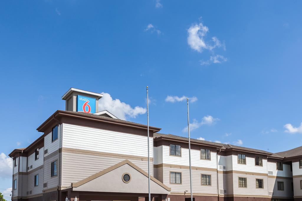 Studio 6-Port Arthur, TX - SE - thumb 3