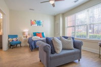 Studio Apt with Parking by Frontdesk Tourism Bookings