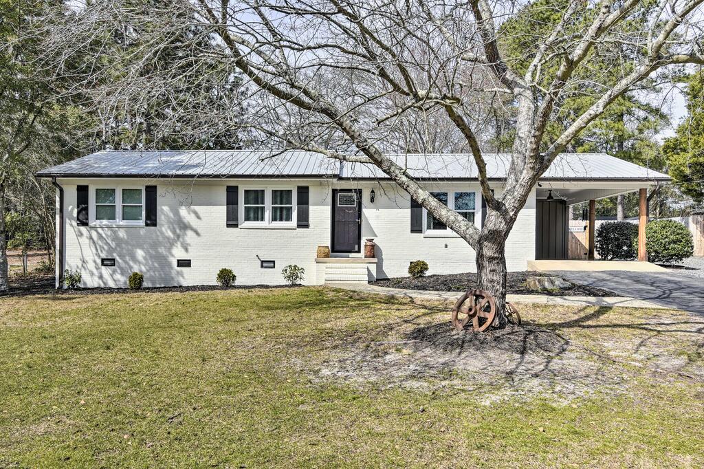 Studio W/Patio- Walk To Hikes, Sights & Bites - thumb 0