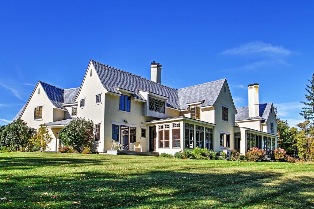 Stunning South Hero Home On Lake Champlain With Views - thumb 1