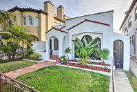 Stylish Long Beach Abode - 150 Feet to 2nd Street Tourism Bookings
