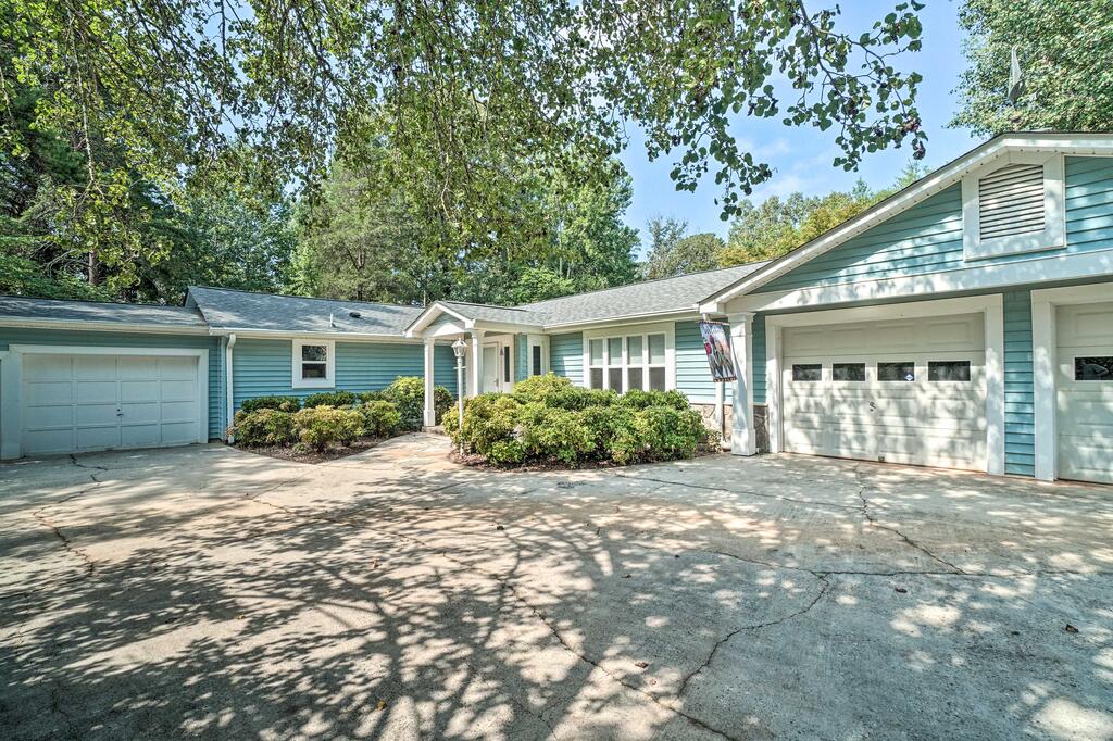 Sunny Lake Hartwell Home With Private Boat Ramp - thumb 2