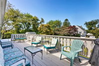Sunny Narragansett House w/ Deck - 1.5 Mi to Beach Tourism Bookings