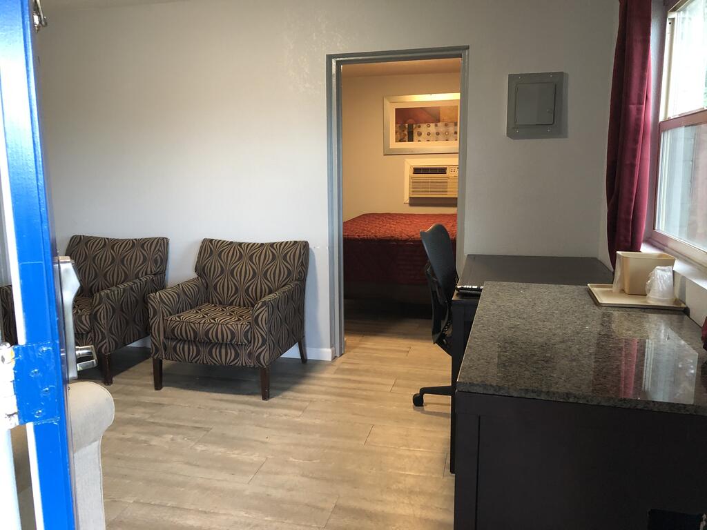 Sunset Inn - thumb 1