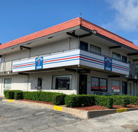 Super 7 Inn Dallas-Southwest - Tourism Bookings