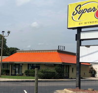 Super 8 by Wyndham Battleboro/Rocky Mount - Tourism Bookings