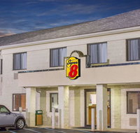 Super 8 by Wyndham Bedford - Accommodation China