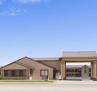 Super 8 by Wyndham Childress - USA Accommodation