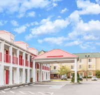 Super 8 by Wyndham Clinton - Tourism Bookings