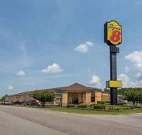 Super 8 by Wyndham Dickson - Tourism Bookings