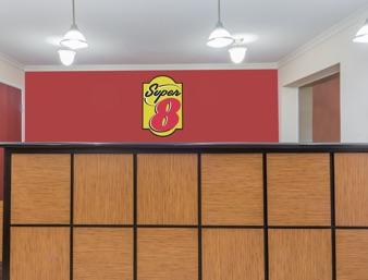 Super 8 By Wyndham Lake Charles Northeast - thumb 1