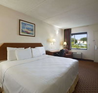 Super 8 by Wyndham North Palm Beach - Tourism Bookings