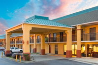 Super 8 by Wyndham Orangeburg Near I-26 Tourism Bookings