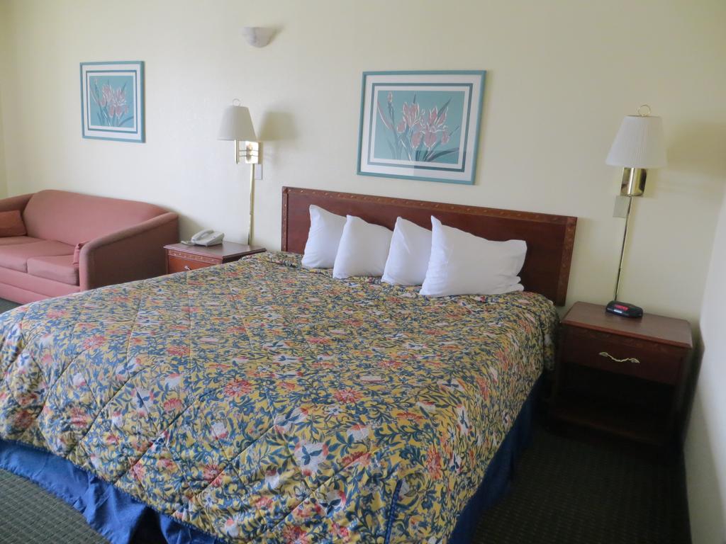 Super 8 By Wyndham St. Augustine Beach - thumb 2