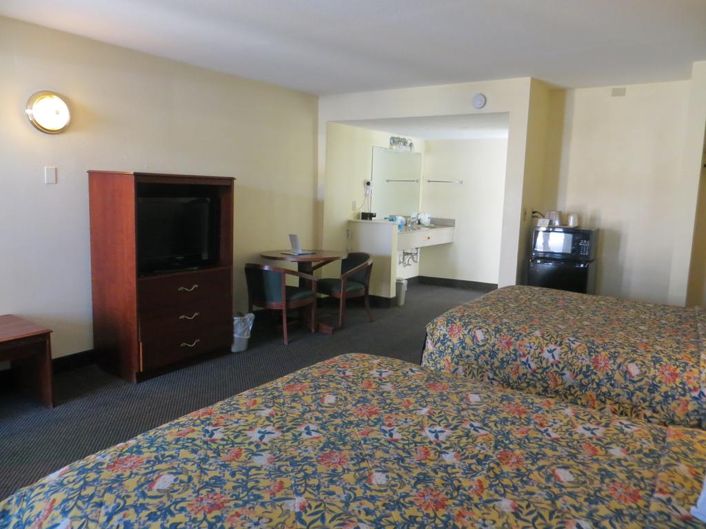 Super 8 By Wyndham St. Augustine Beach - thumb 3