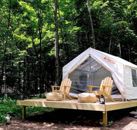 Tentrr Signature - Mountain Views and Farm Animals - Students Accommodation