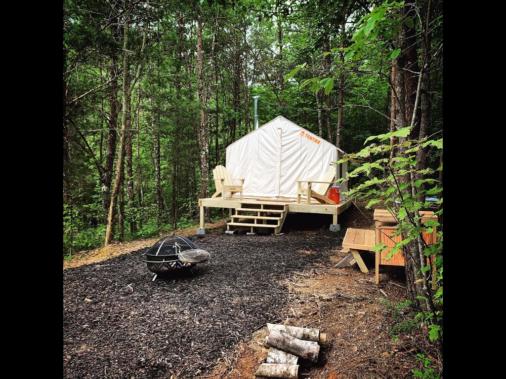 Tentrr Signature - Olde English Farm Tent 1 - thumb 0